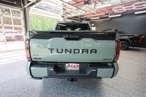 2026 Toyota Tundra Hybrid Platinum