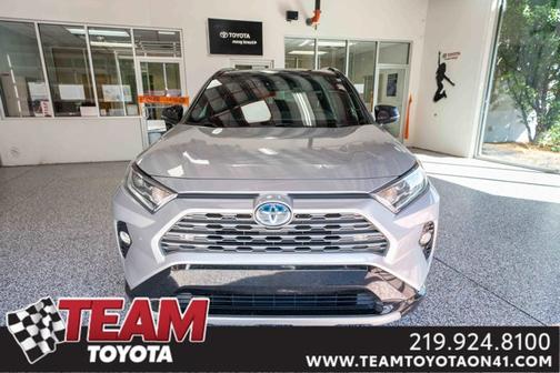 2021 Toyota RAV4 Hybrid SE