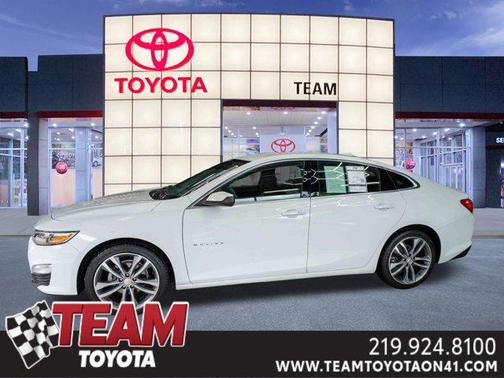 Summit White 2023 Chevrolet Malibu FWD 1LT