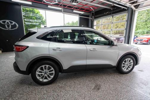 INGOT SILVER METALLIC 2020 Ford Escape SE