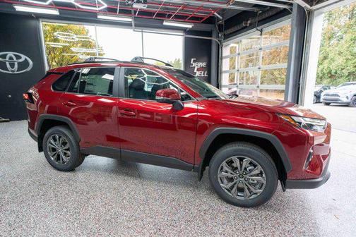 2025 Toyota RAV4 Hybrid XLE Premium