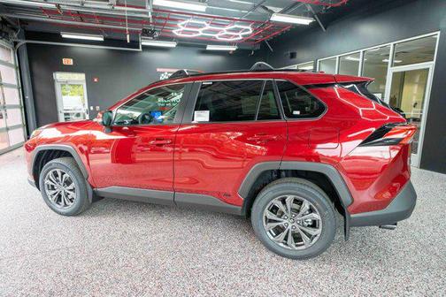 2025 Toyota RAV4 Hybrid XLE Premium