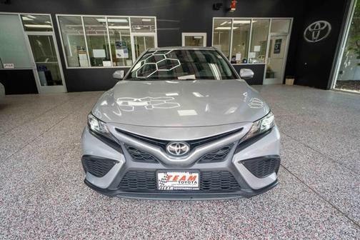 Celestial Silver Metallic 2021 Toyota Camry SE