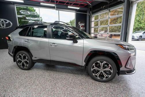 2025 Toyota RAV4 Hybrid SE