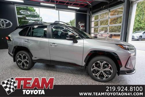 2025 Toyota RAV4 Hybrid SE