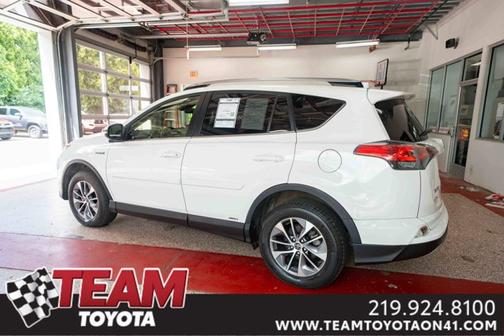 2017 Toyota RAV4 Hybrid XLE