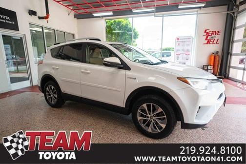 2017 Toyota RAV4 Hybrid XLE