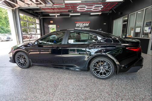 Midnight Black Metallic 2026 Toyota Camry SE