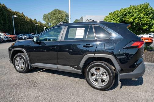 2023 Toyota RAV4 Hybrid XLE