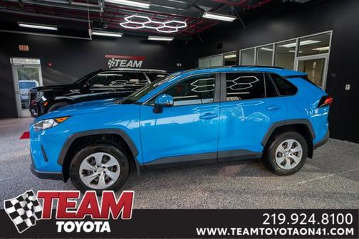 2019 Toyota RAV4 LE