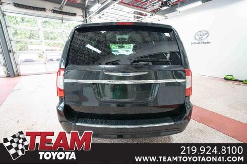 2014 Chrysler Town & Country Touring