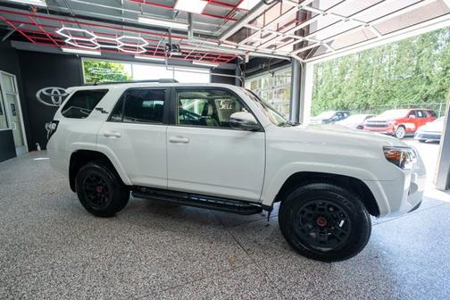 Ice Cap 2024 Toyota 4Runner TRD Off Road Premium