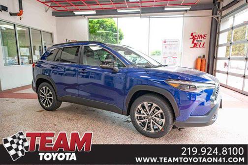 2025 Toyota Corolla Cross XLE