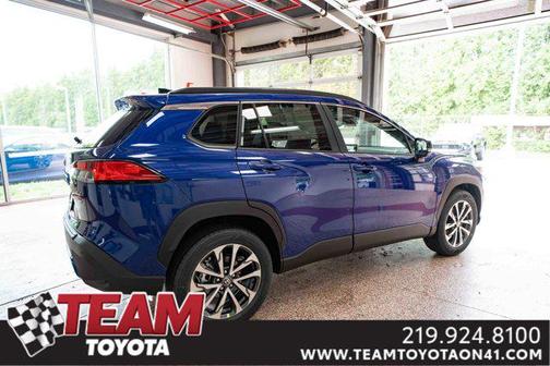 2025 Toyota Corolla Cross XLE