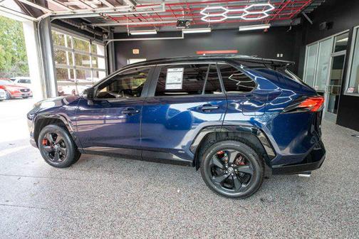 2020 Toyota RAV4 Hybrid SE