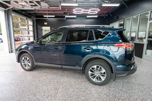 2018 Toyota RAV4 Hybrid XLE