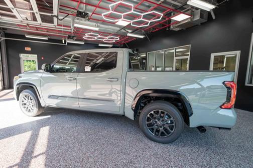 2026 Toyota Tundra Hybrid Platinum