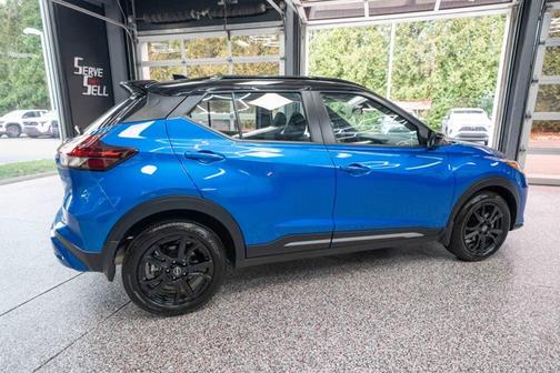 2024 Nissan Kicks SR