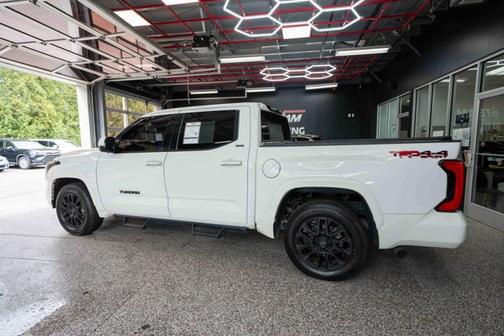 Ice Cap 2023 Toyota Tundra SR5