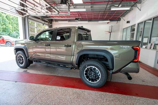 2025 Toyota Tacoma TRD Off Road