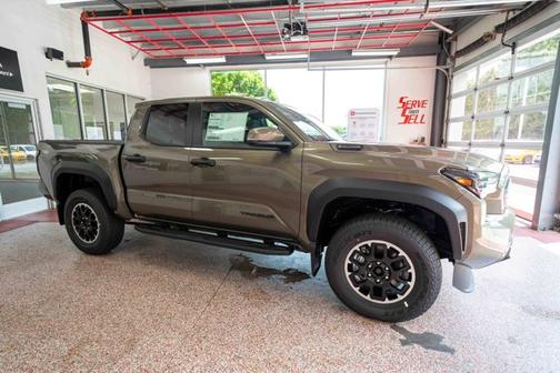 2025 Toyota Tacoma TRD Off Road