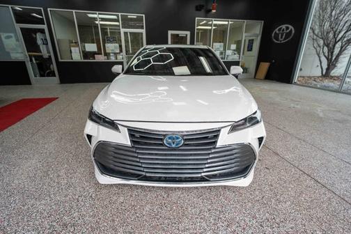 2020 Toyota Avalon Hybrid Limited