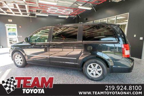 2010 Chrysler Town & Country Touring