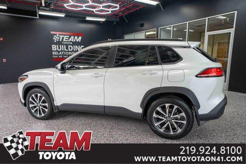 2024 Toyota Corolla Cross XLE