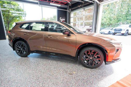 2025 Toyota Crown Signia Limited