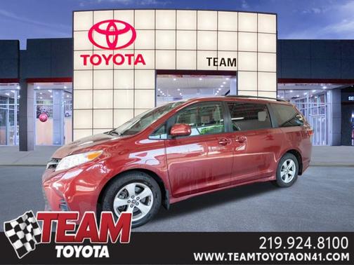 2020 Toyota Sienna LE
