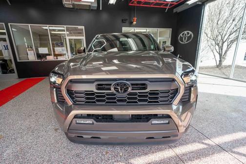 2026 Toyota Tacoma Hybrid TRD Off Road
