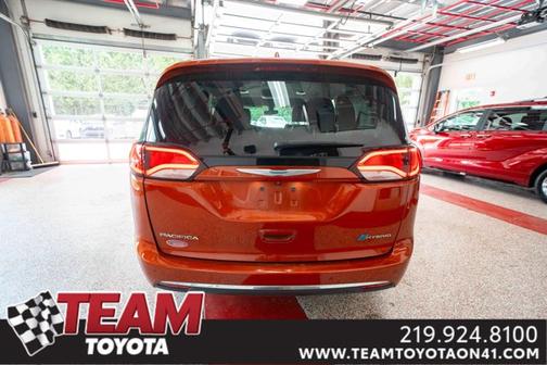 2018 Chrysler Pacifica Hybrid Touring L
