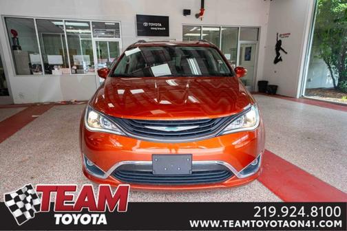 2018 Chrysler Pacifica Hybrid Touring L