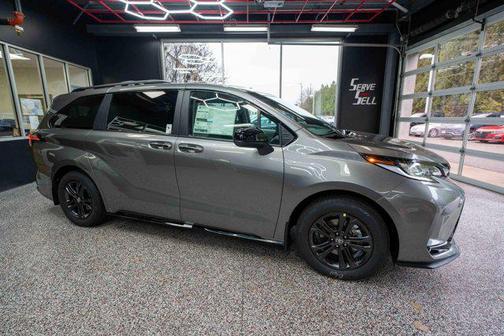 2026 Toyota Sienna XSE 7 Passenger