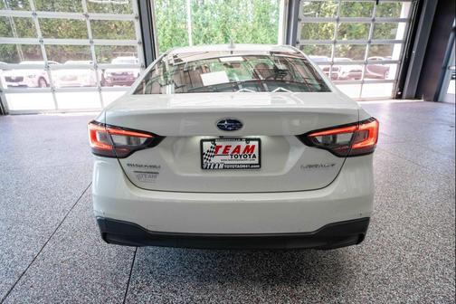 Crystal White Pearl 2022 Subaru Legacy Premium
