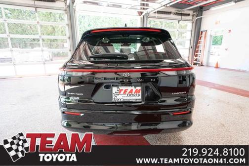 2025 Toyota Crown Signia Limited