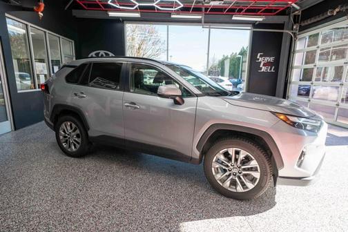 2023 Toyota RAV4 Limited