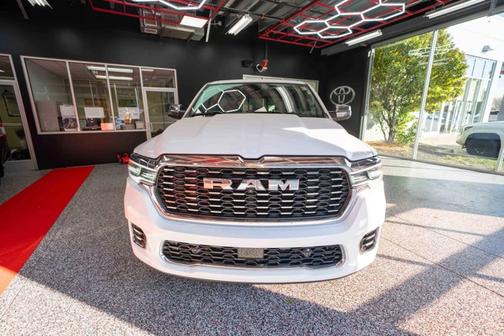 2025 RAM 1500 ST