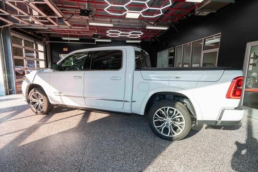 2025 RAM 1500 ST