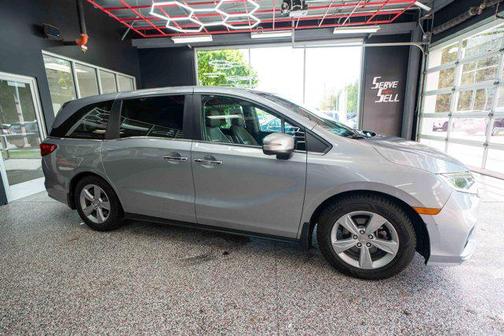 Lunar Silver Metallic 2019 Honda Odyssey EX-L