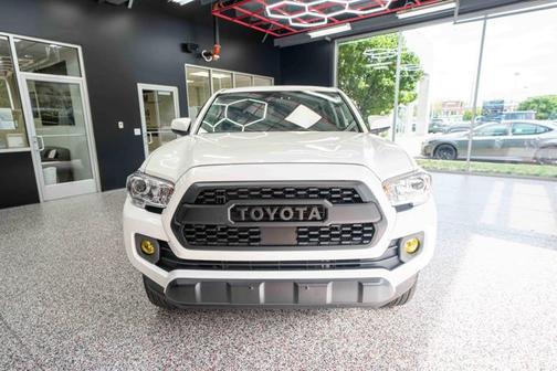 2022 Toyota Tacoma SR