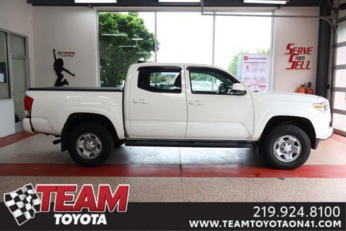 2022 Toyota Tacoma SR