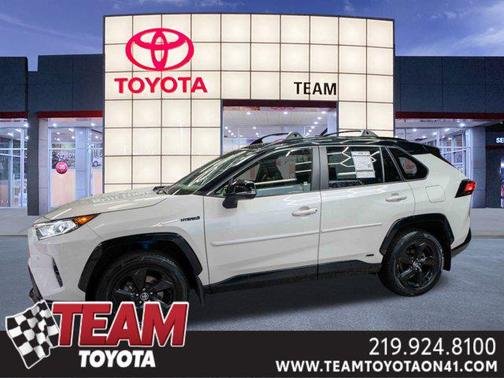 2020 Toyota RAV4 Hybrid SE