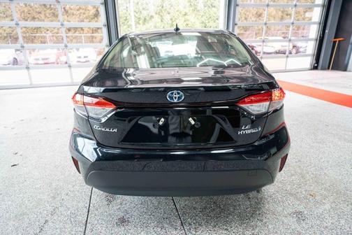2024 Toyota Corolla Hybrid SE