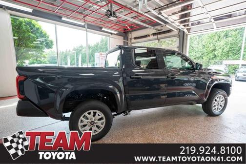 2025 Toyota Tacoma SR