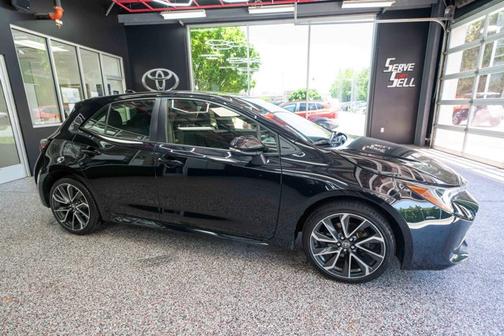 Midnight Black Metallic 2021 Toyota Corolla SE