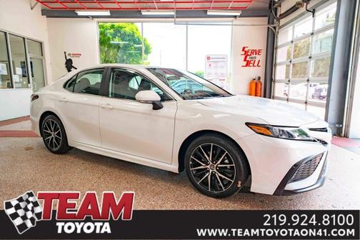 2023 Toyota Camry SE
