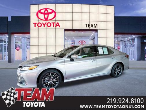 2023 Toyota Camry Hybrid XLE