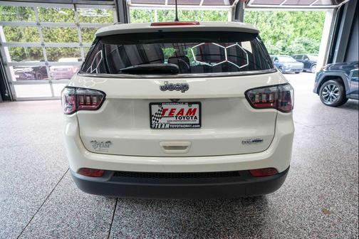 White Clearcoat 2021 Jeep Compass Latitude