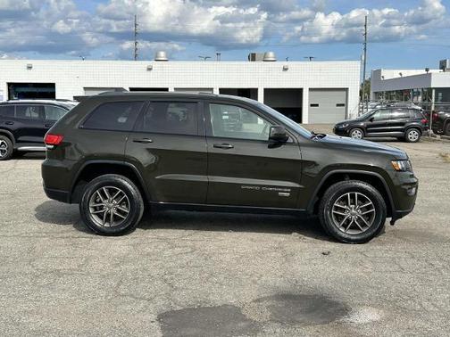2016 Jeep Grand Cherokee Laredo